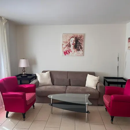 Appartement Séjour Élégant, Moderne et Confortable à 300 mt du Palais des Festivals